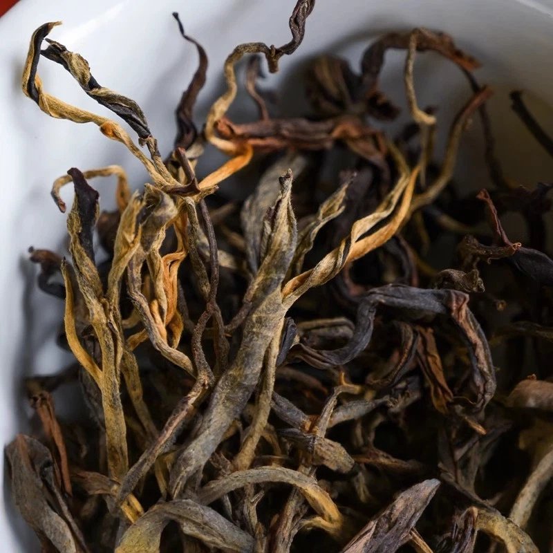 Ice Island Ancient Tree Black Tea – Premium Yunnan Dianhong | 150g Gift Set (2 Cans) | Sun-Dried Craft